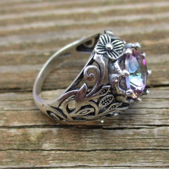 Vintage Style Mystic Topaz Ring - Picture 4 of 6